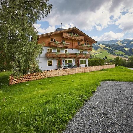 Sportpension Enzian Зальбах-Хинтерглемм Экстерьер фото